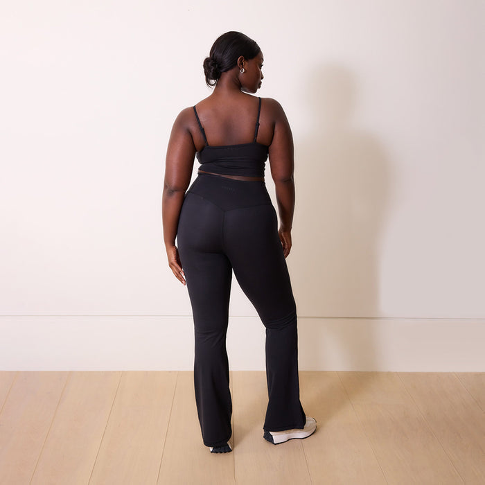 24/7 Revitalise Flare Leggings - Midnight Black