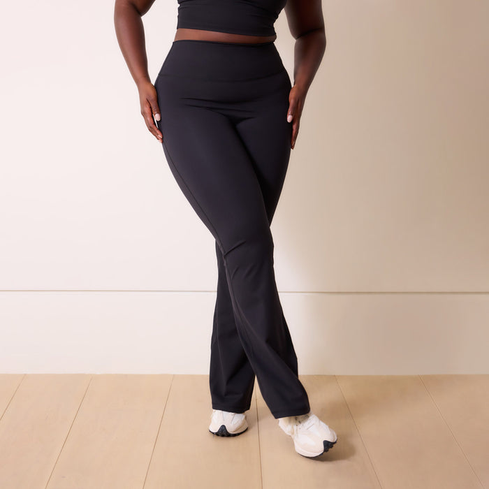24/7 Revitalise Flare Leggings - Midnight Black