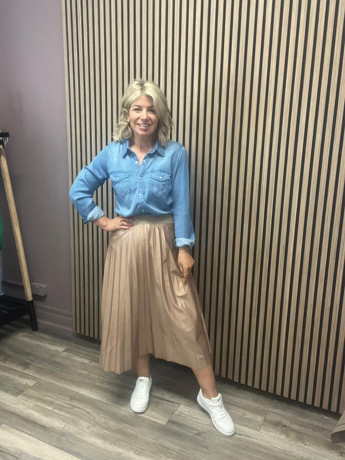 ANDREA PLEATED SKIRT (SANDSHELL)