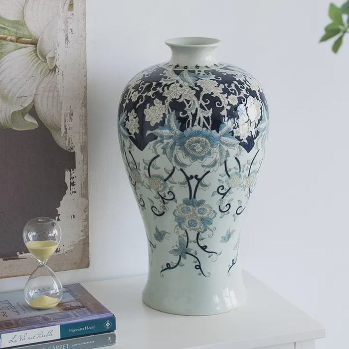 Bryn Porcelain Urn - Blue/White
