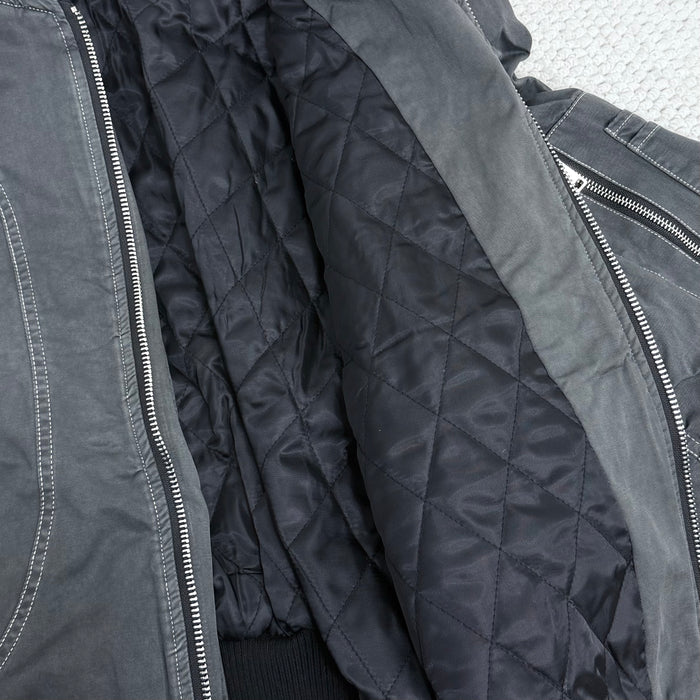 Heavy-Duty Pleated Cotton Jacket