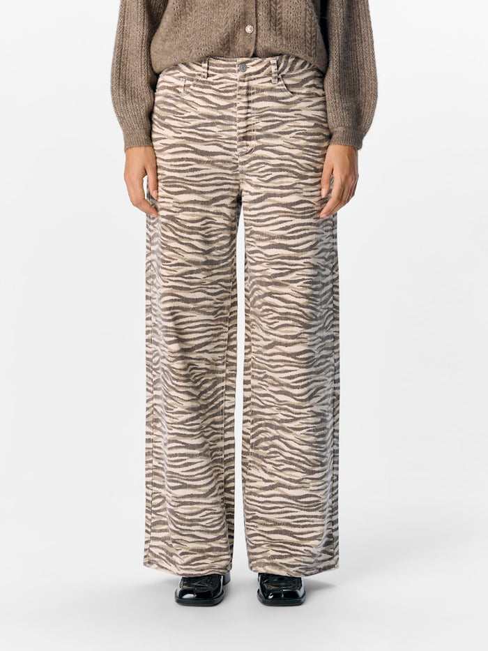 Jacinta High Waisted Jeans (Sandshell/Zebra)