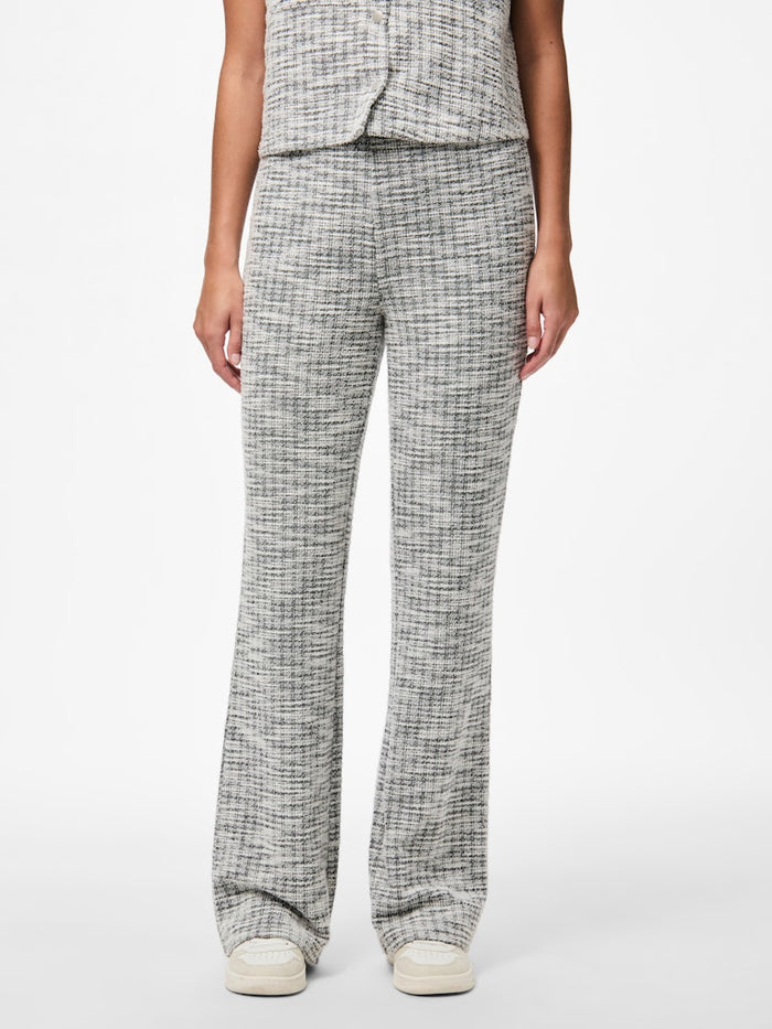 June Flared Pants (Cloud Dancer/Black)