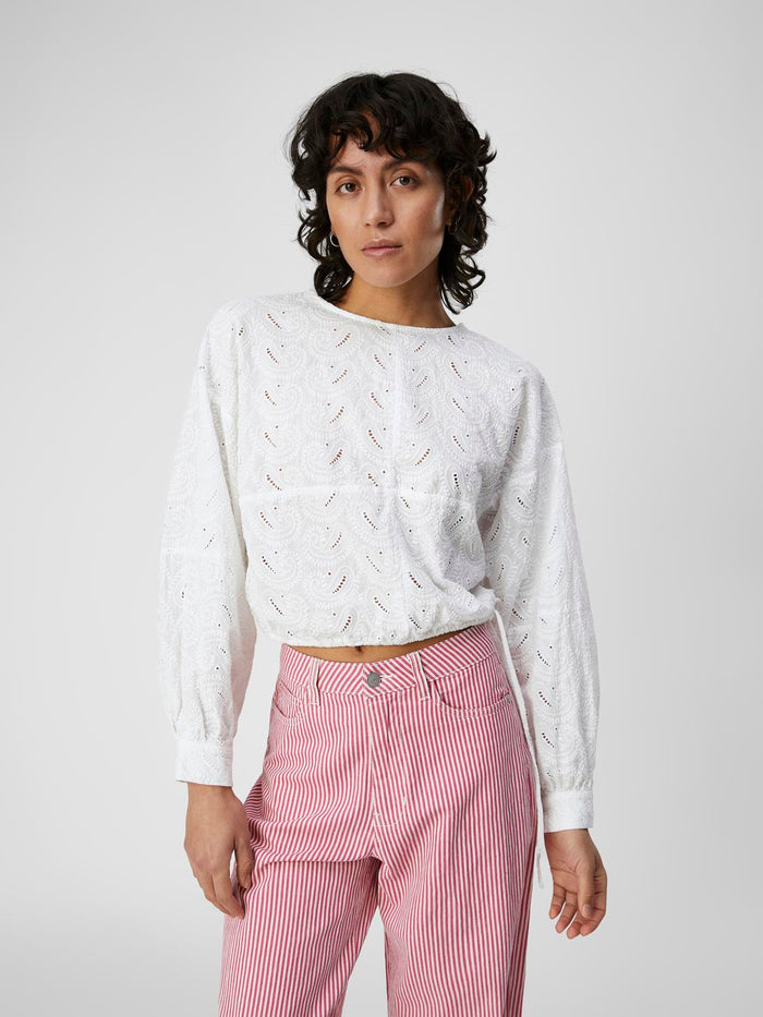 JUNIA EMBROIDERED TOP (WHITE)