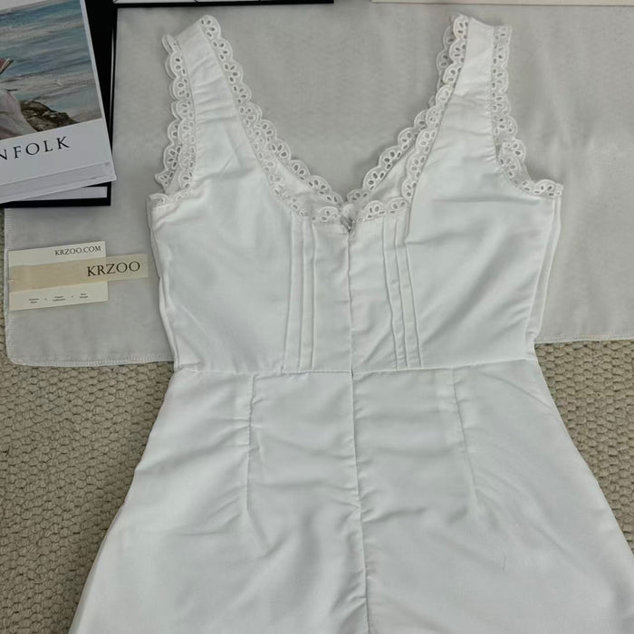 Lace French-style fitted dress
