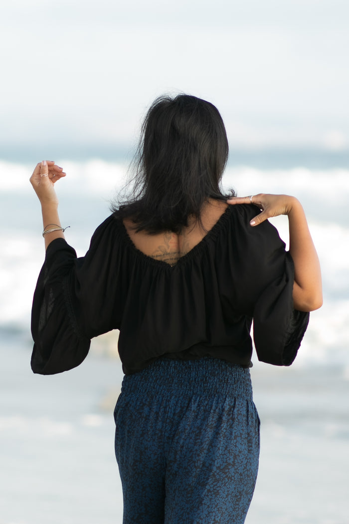 #color_black-is-the-new-black