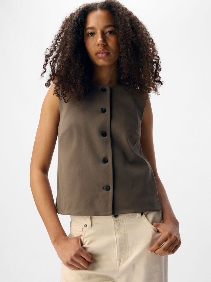 Lainey Waistcoat (Morel)