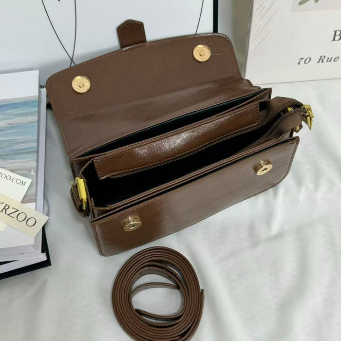 Leather snapback handbag