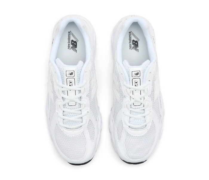 Men’s New Balance 740 (White)