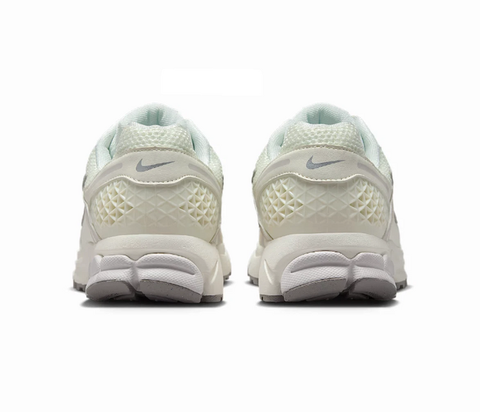 Men's Nike Zoom Vomero 5 (Cream/Silver)