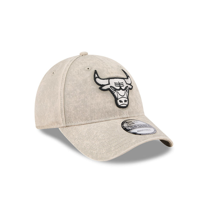 New Era Chicago Bulls 9Forty Snapback Cap (Washed Pebble/Black)