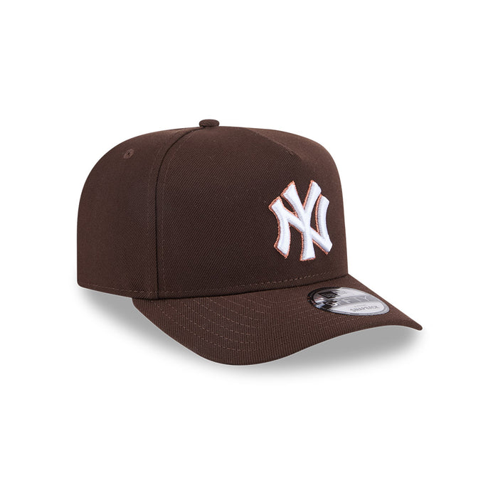 New Era N.Y Yankees 9Fifty A-Frame SnapBack (Burnt Wood)