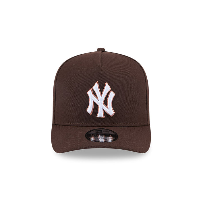 New Era N.Y Yankees 9Fifty A-Frame SnapBack (Burnt Wood)