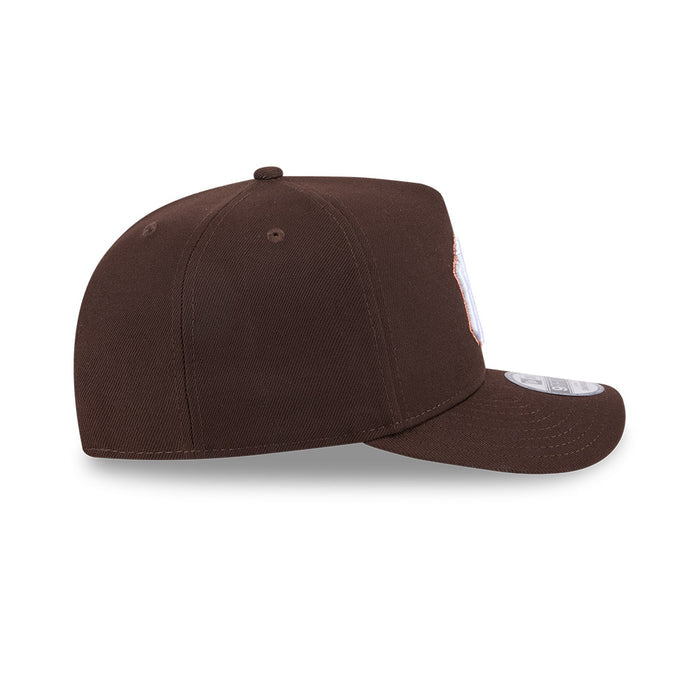 New Era N.Y Yankees 9Fifty A-Frame SnapBack (Burnt Wood)