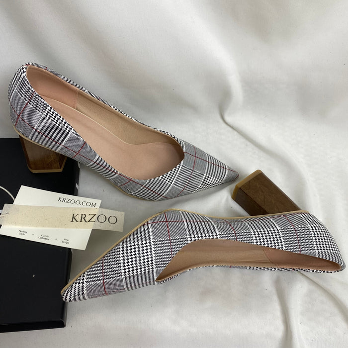 Pointed-Toe Low-Top High Heels