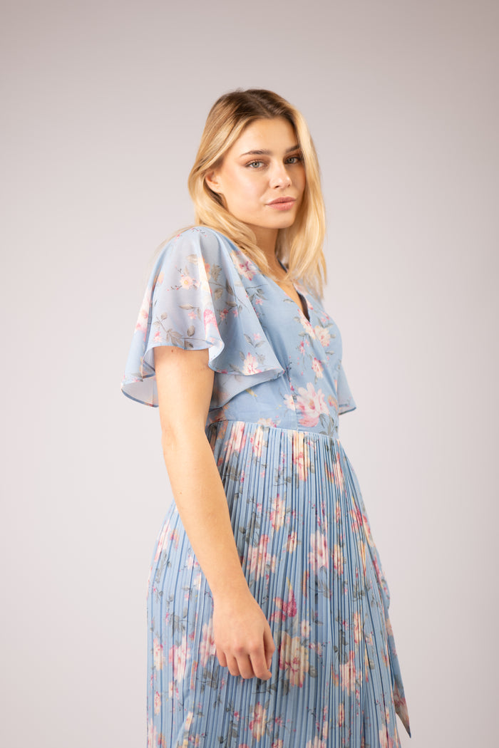 SUZI PLEATED LONG WRAP DRESS (BLUE)