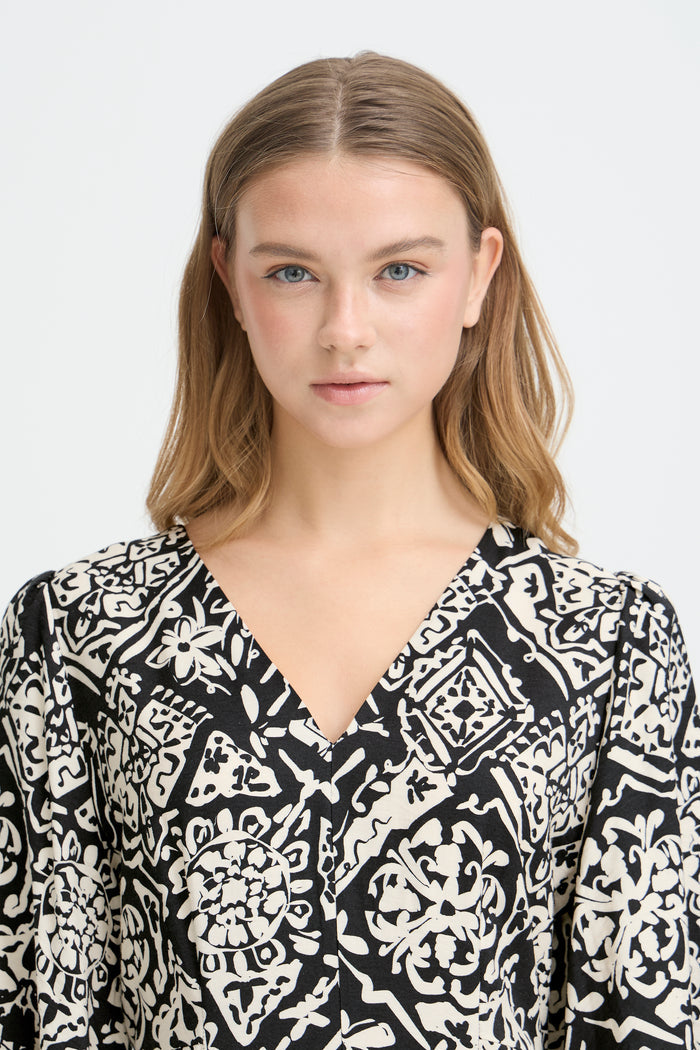 Taylor Maxi Dress (Graphic/Black)