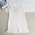 Wavy pattern tie-neck halter dress