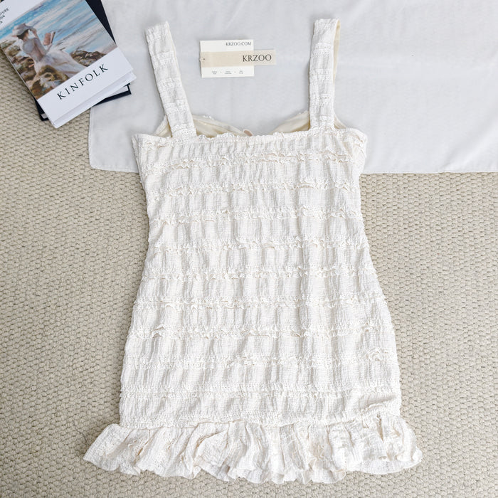 Wavy pattern tie-neck halter dress
