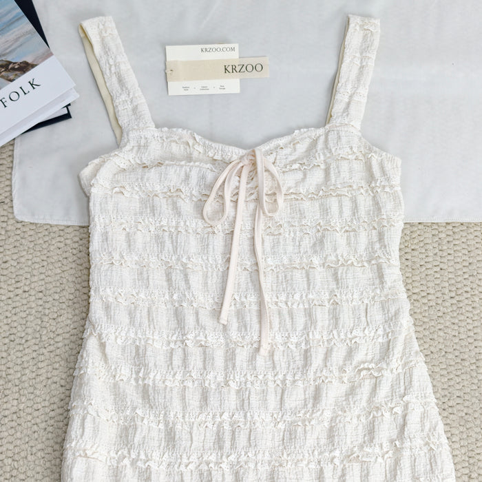 Wavy pattern tie-neck halter dress