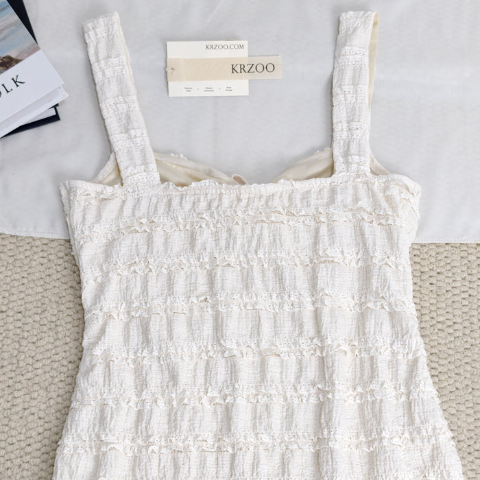 Wavy pattern tie-neck halter dress