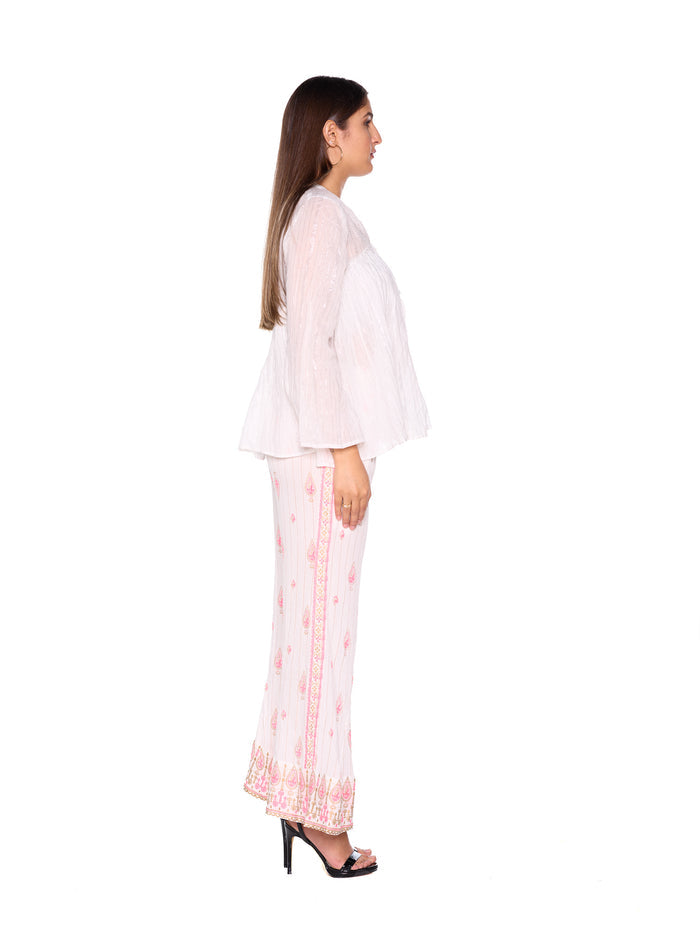 White lurex top. (3608)