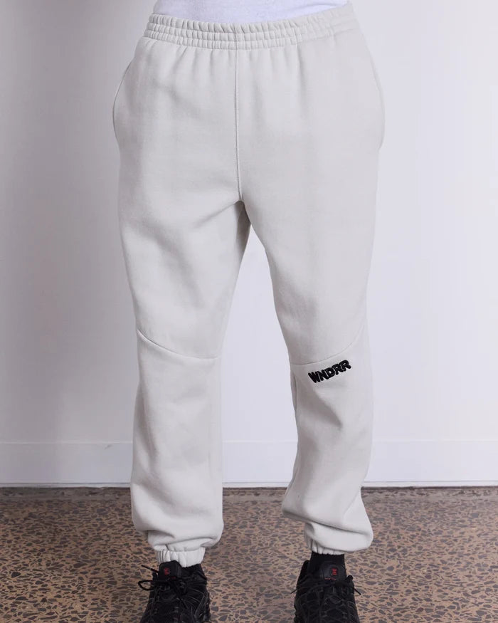 WNDRR Halo Baggy Trackpants (Oyster)