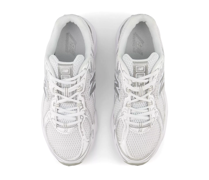 Women’s New Balance 740 (White/Silver)