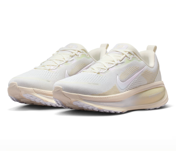Women’s Nike Vomero 18 (White Pearl)